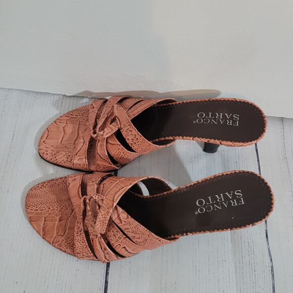 Franco Sarto	Size	8m	Salmon Leather Gator Pattern Crisscross Slide Heels - Picture 7 of 11